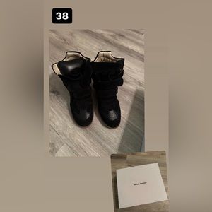 Isabel Marant Bekett Suede Sneakers